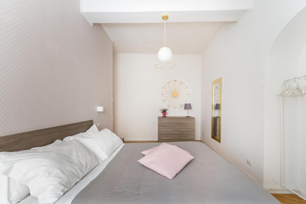 Famm Apartments - Charming And Cozy Flat At Pantheon ローマ エクステリア 写真